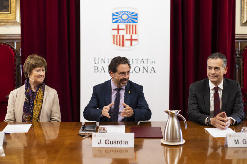 Signatura de l'acord amb la Universitat de Barcelona